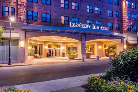 Cheap Last Minute Hotel Deals in Portland, ME from $109.
